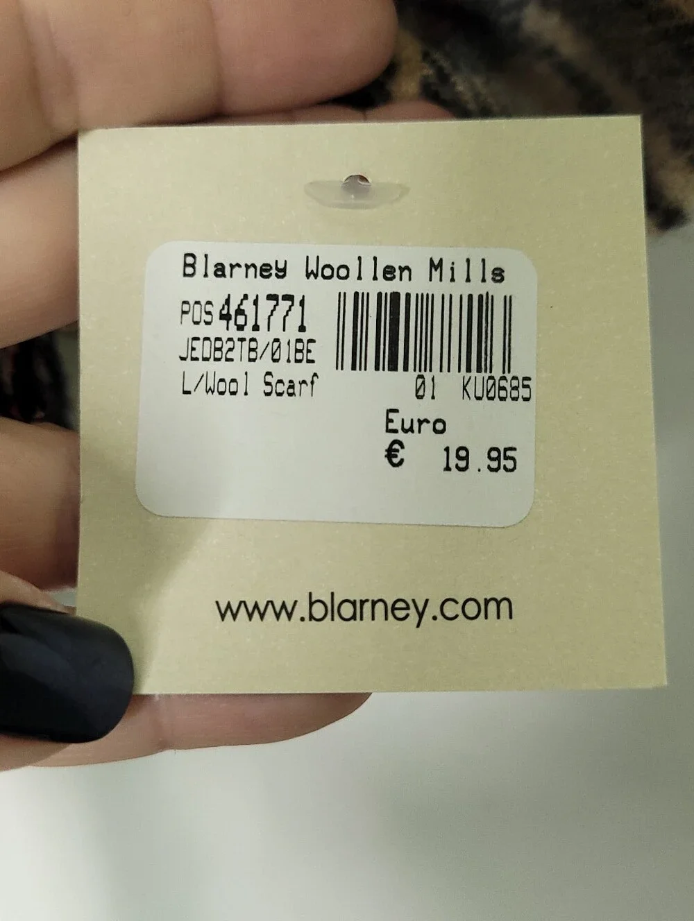 BLARNEY WOOLEN MILLS Women's Camel & Plaid Lambswool Scarf (NWT)